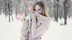 Winter woman outdoors blondes