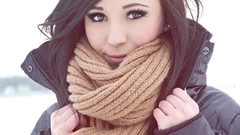 Winter woman wool faces scarfs brown eyes brunettes models