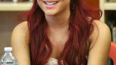 Woman Actress ariana grande water bottles