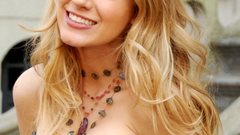 Woman Actress blake lively