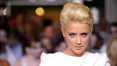 Woman Actress blondes blue eyes amber heard