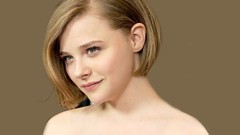 Woman Actress blondes chloe moretz