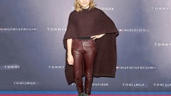 Woman Actress blondes chloe moretz