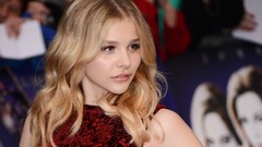 Woman Actress blondes chloe moretz