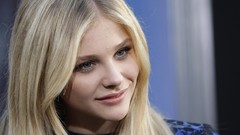 Woman Actress blondes chloe moretz