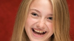 Woman Actress blondes Dakota Fanning