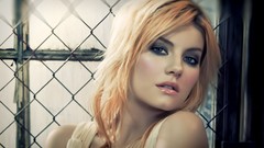 Woman Actress blondes elisha cuthbert Chain Link Fence