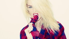 Woman Actress blondes green eyes models amber heard