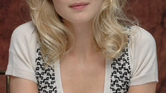 Woman Actress blondes Rosamund Pike