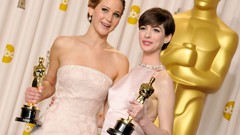 Woman Actress blondes white dress anne hathaway jennifer 