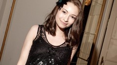 Woman Actress brunettes jodelle ferland