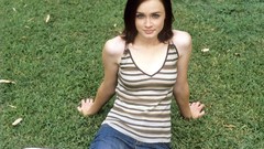 Woman Actress brunettes models alexis bledel