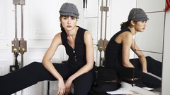 Woman Actress brunettes olga kurylenko Bond Girl