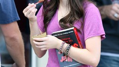 Woman Actress Celebrity emma