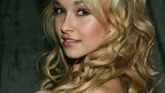 Woman Actress Celebrity hayden