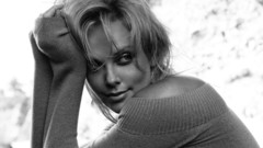 Woman Actress charlize theron