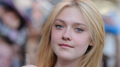 Woman Actress Dakota Fanning