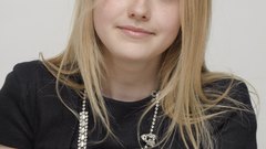 Woman Actress Dakota Fanning