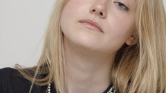 Woman Actress Dakota Fanning
