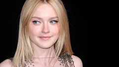 Woman Actress Dakota Fanning