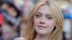 Woman Actress Dakota Fanning
