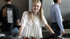 Woman Actress Dakota Fanning