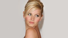 Woman Actress elisha cuthbert