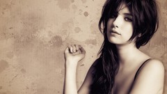 Woman Actress emma roberts