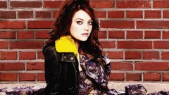 Woman Actress green eyes brunettes emma stone brick wall