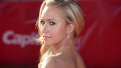 Woman Actress hayden panettiere blondes