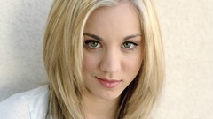 Woman Actress kaley cuoco