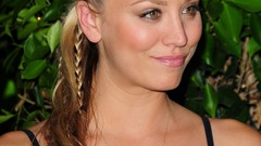 Woman Actress kaley cuoco blondes