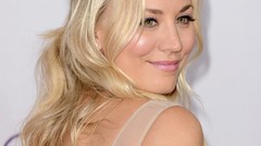 Woman Actress kaley cuoco blondes