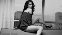 Woman Actress Kristin Kreuk