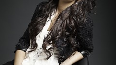 Woman Actress long hair brunettes teen