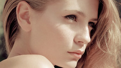 Woman Actress mischa barton