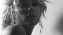 Woman Actress models amber heard