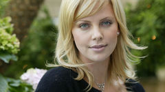 Woman Actress models charlize