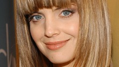 Woman Actress models mena suvari