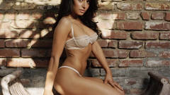 Woman Actress Sarah Shahi