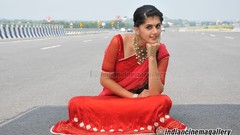 Woman Actress Tapasee Pannu Tamil