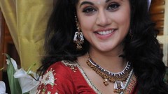 Woman Actress tapsee pannu Tapasee Pannu Tamil