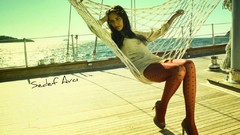 Woman Actress turkish Beren Saat Sedef Avcı