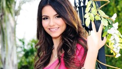 Woman Actress victoria justice models