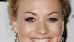 Woman Actress yvonne strahovski