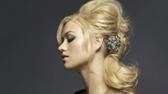 Woman Actress yvonne strahovski