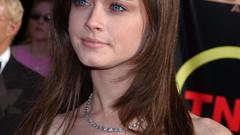 Woman alexis bledel Actress