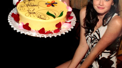 Woman alexis bledel cakes