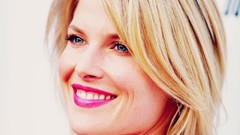 Woman Ali Larter blondes