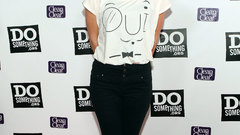 Woman Allison Scagliotti